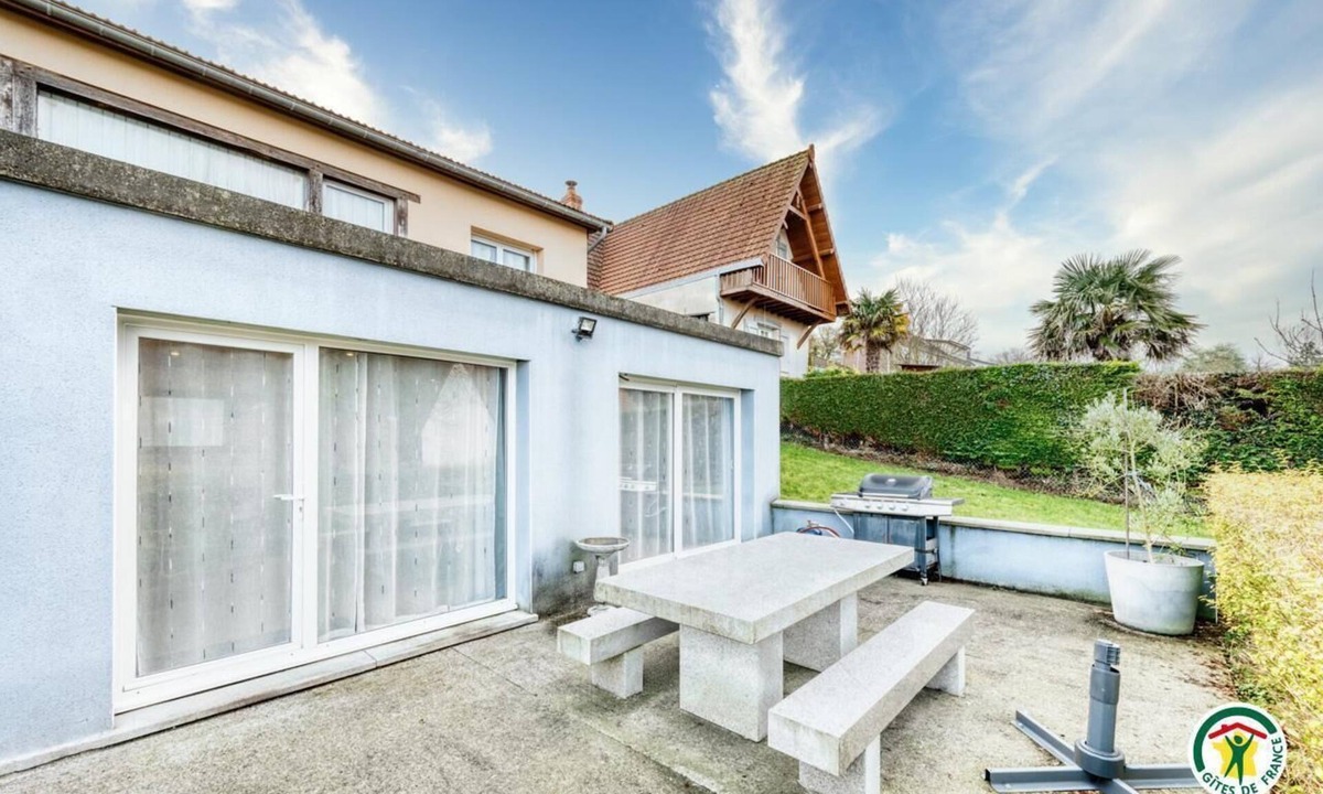 Saint-Martin-en-Campagne House | Gîtes de France® - Le Tulipier
