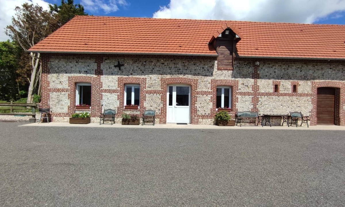 Thiergeville House | Gîtes de France® - The hydrangea barn