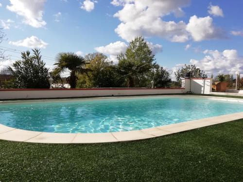 Lagardelle-sur-Leze Apartment | Gîtes du Moulin - Le charmant