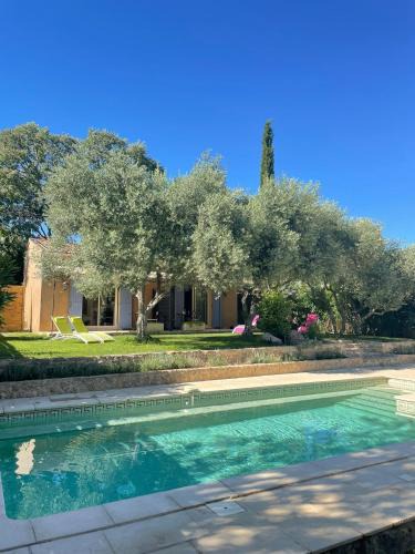 Chateauneuf-du-Pape Apartment | Gîtes en B&B Le Clos de la Cerise