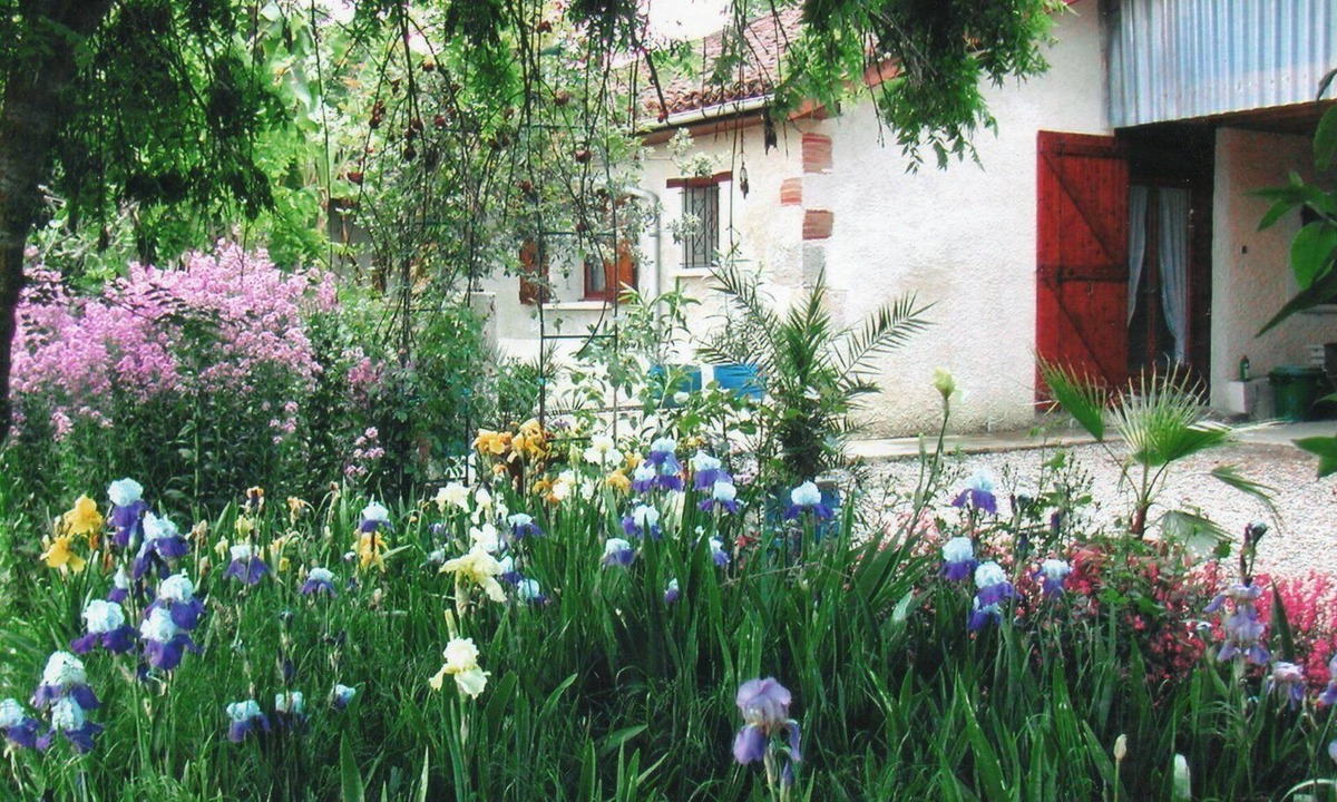 Goutz House | Gîtes fleuris du "Pinte" GOUTZ in Lomagne gersoise