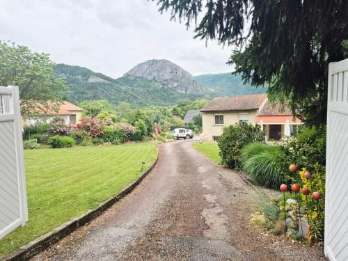 Tarascon-sur-Ariege Apartment | Gîtes le Clos des Pradals