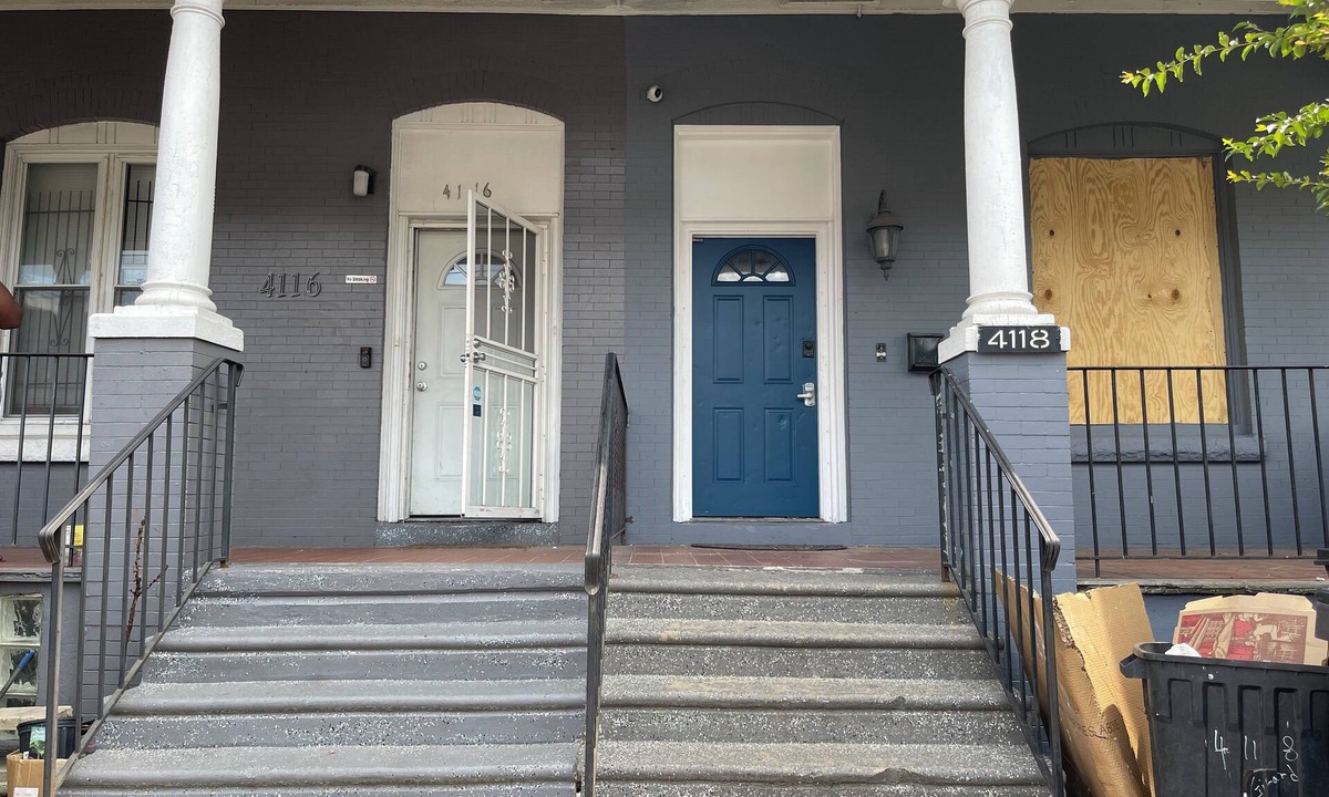 East Parkside House | G1 Near philadelphia zoo,Fairmount Park quiet one room,share 3 bathrooms,kitchen