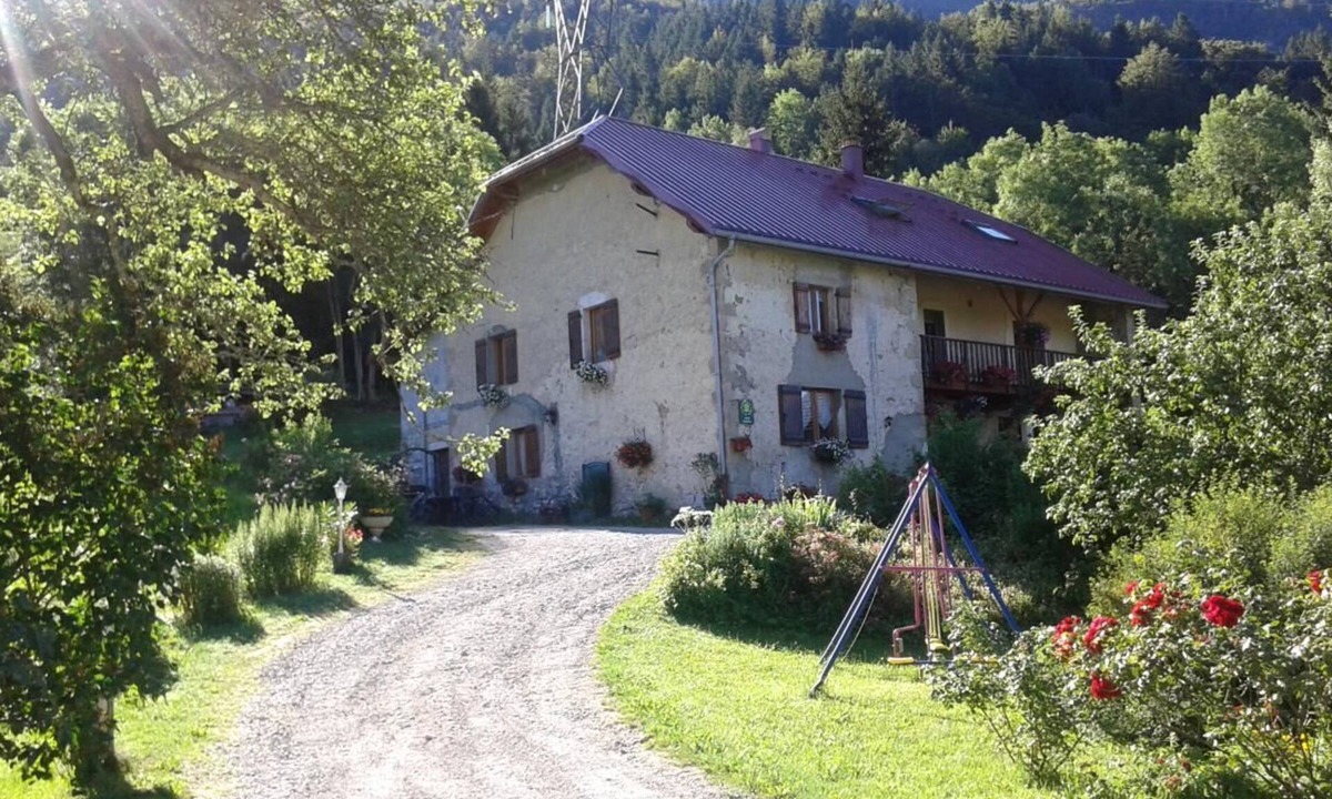 Chezery Forens House | G104010 - Chezery-forens