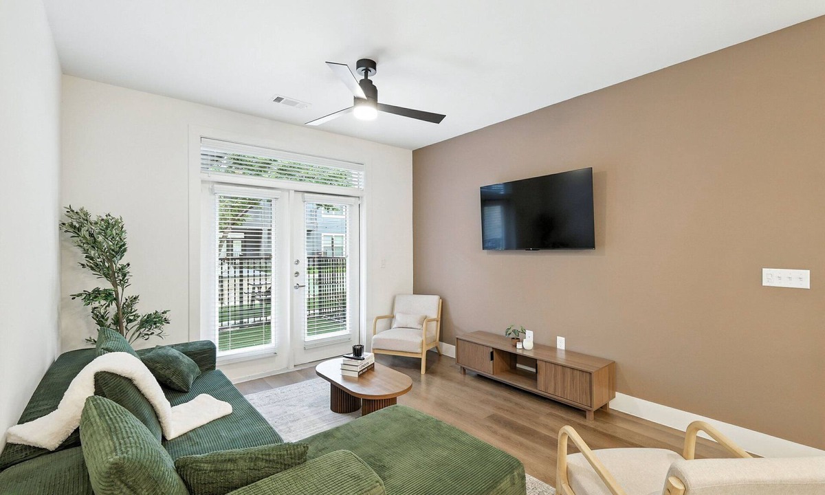 Fort Worth Condo | G36 Beautiful 2Bed-2Bath Condo by Traveller's Comfort in Downtown Fort Worth