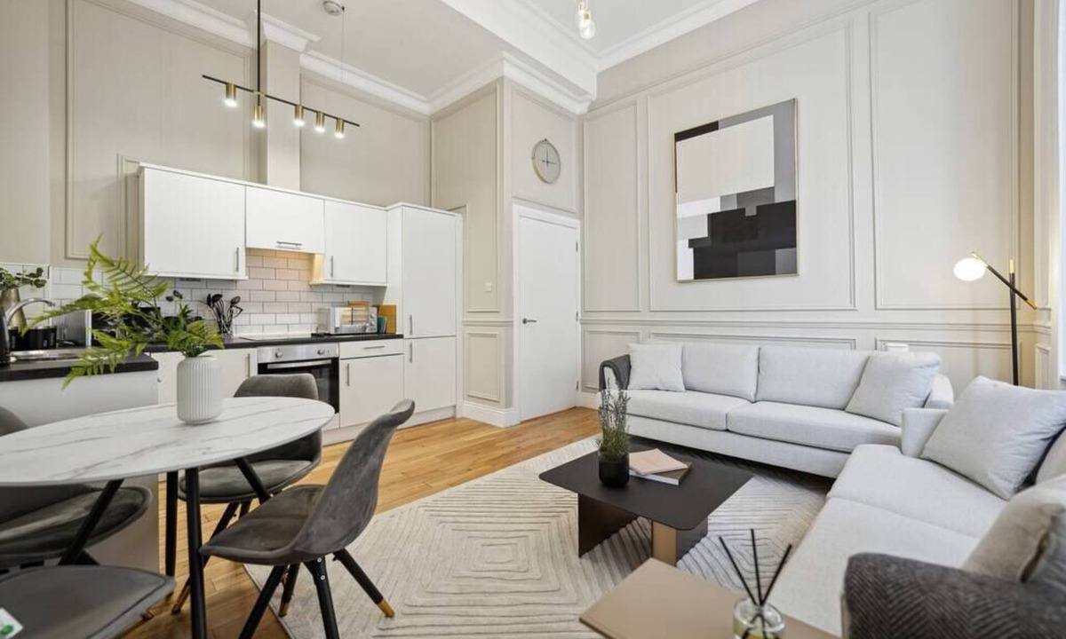 City Centre Glasgow Apartment | (G4) Luxurious 2 Bed Blythswood Flat