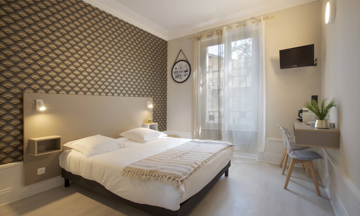 Bron House | Gab House