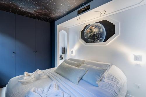 Riom Apartment | Galaxy La tête dans les étoiles