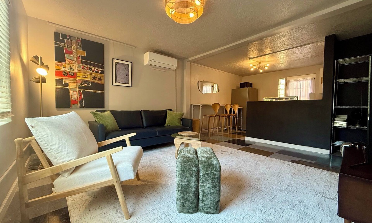 Barelas House | Gallery House, Suite C