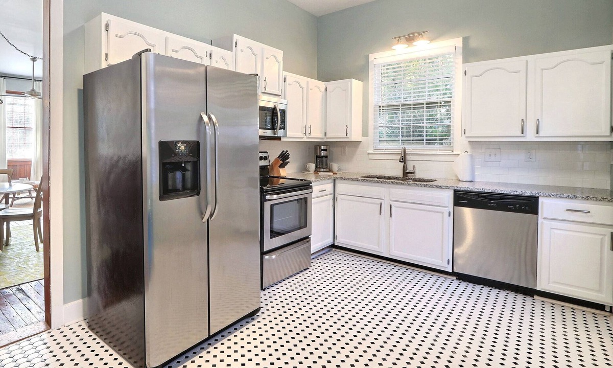 Beach Institute House | Gallery Stays - Pop Collection