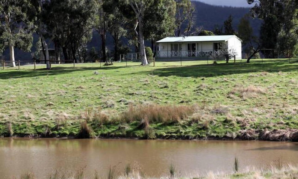 Yarra Glen House | Galoglen Farm Cottage