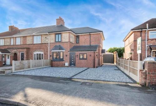 Bircotes House | Galway Glamour