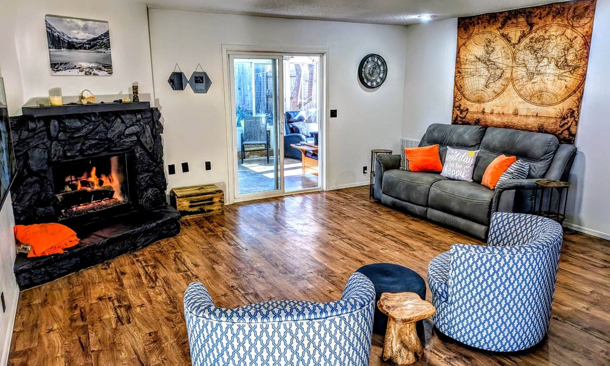 Stillwater House | Game Day Getaway 2 – Easy Walk to OSU Stadium