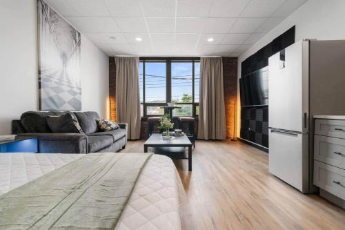 New Glasgow Apartment | Game Night @ The MillRows Suites