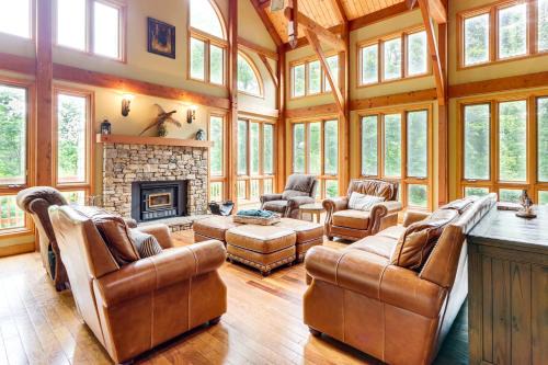 Dahlonega House | Game Room & Fireplaces: Group Dahlonega Getaway