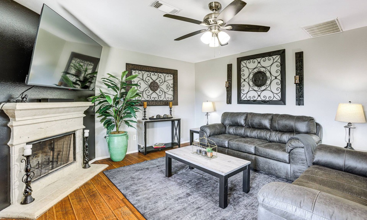 Houston House | Game Room & Gym! Solar-Powered Home in Houston