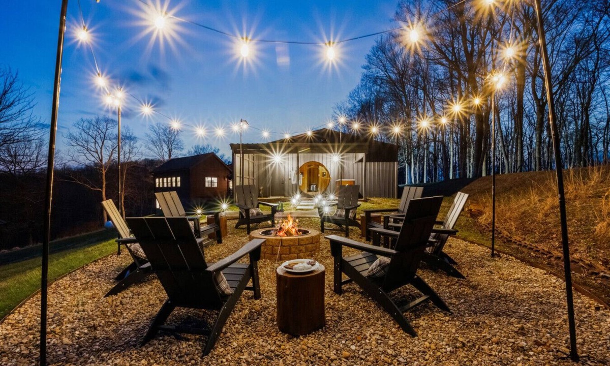 Laurelville Cabin | Game room, hot tub, SAUNA, cold plunge retreat!
