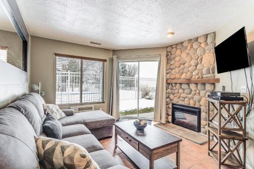 Harbor Village House | Garden City Condo w/Pool Access by Bear Lake!