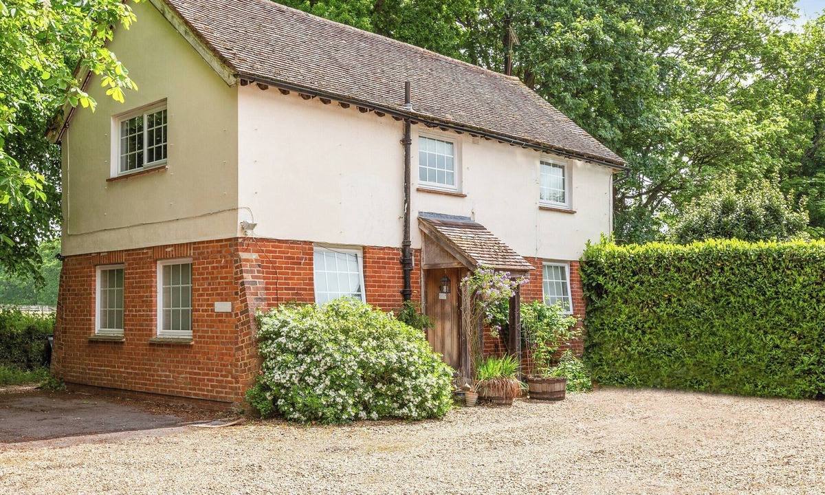Liphook Cottage | Garden Cottage 2 - UK42882