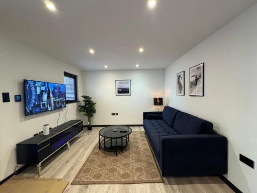 Watford Apartment | Garden Cottage