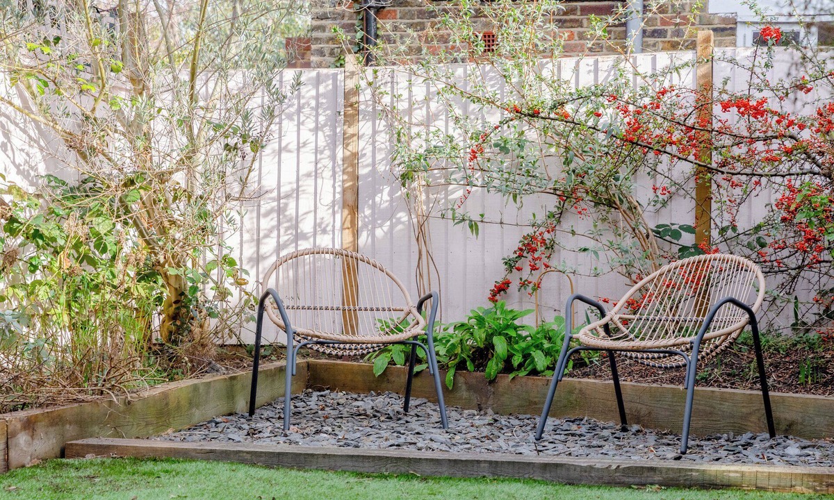 Peckham Apartment | Garden| Full Kitchen| King Bed| Modern bathroom