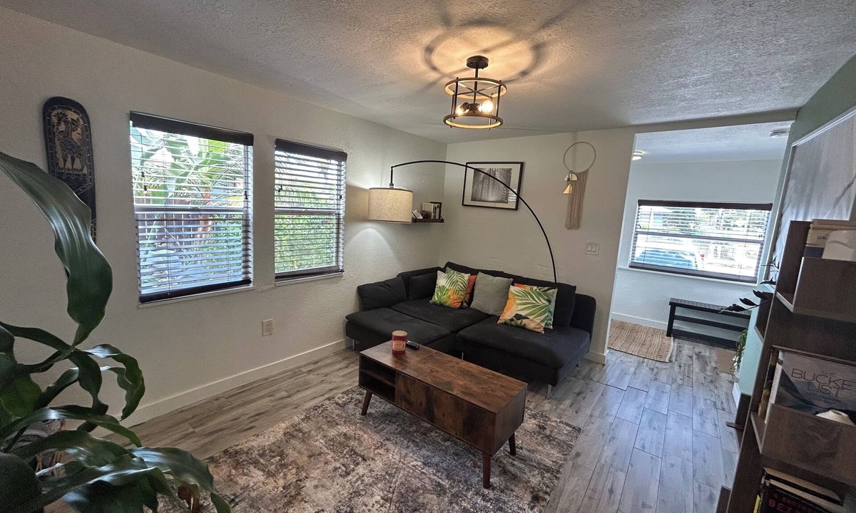 Dania Beach House | Garden Grove, Dania Getaway