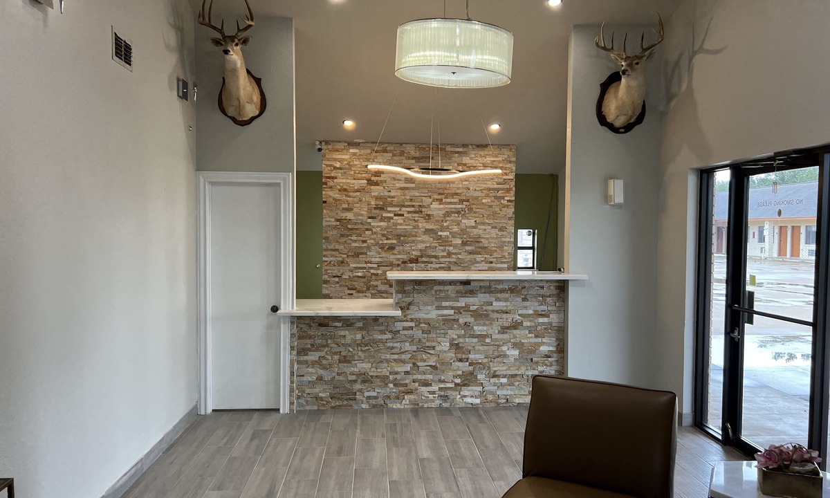 Bruni Hotel | Garden Inn & Suite