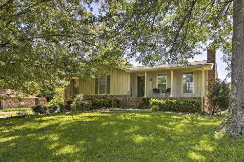 Hendersonville Apartment | Garden-Level Hendersonville Apt: 20 Mi to Broadway