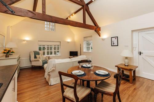 Didcot Apartment | Garden Lodge