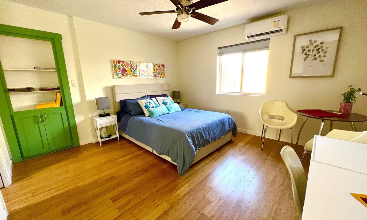 Los Griegos Apartment | Garden Patio Studio near Bosque, Old Town