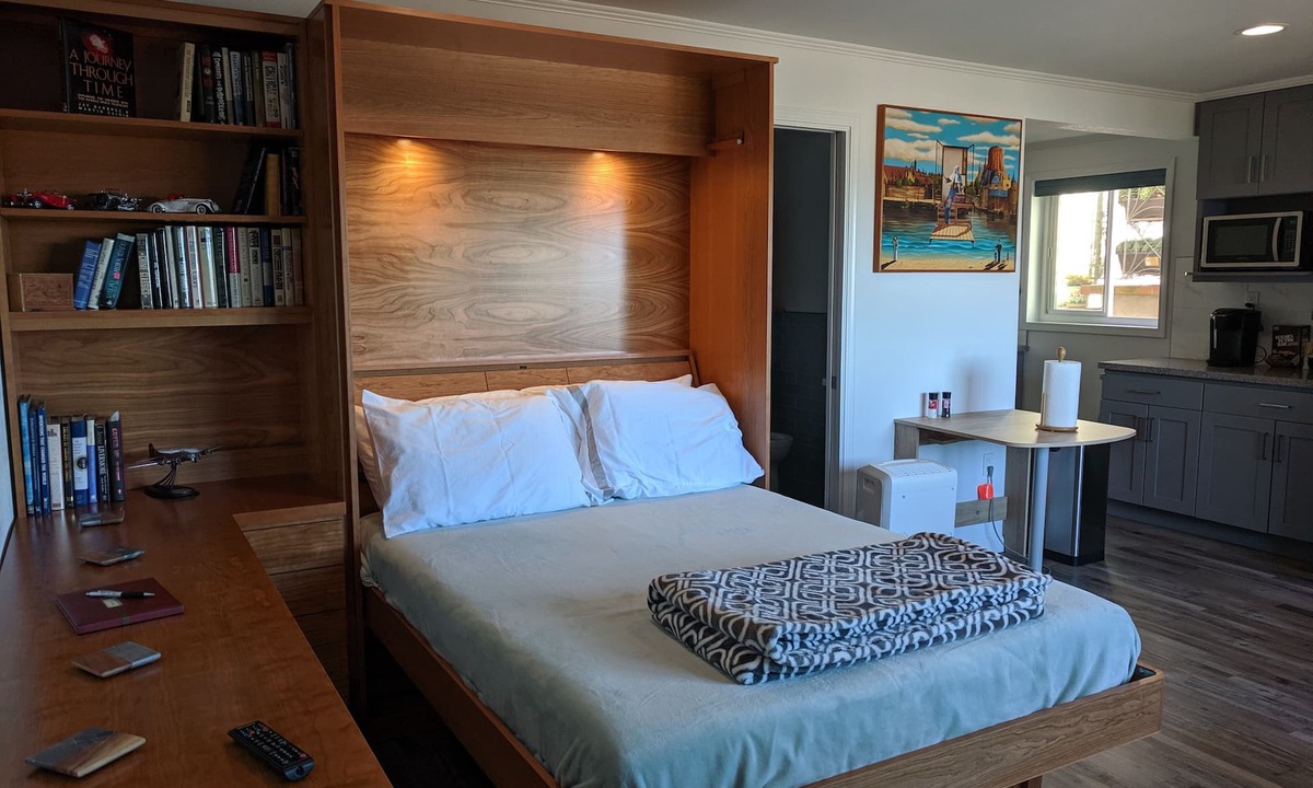 Southern Hills Apartment | Garden Studio With S.F. View