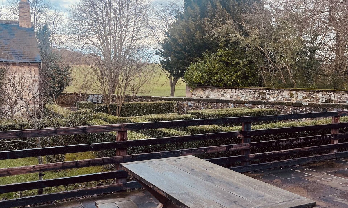 Cornhill on Tweed Cottage | Gardeners Cottage