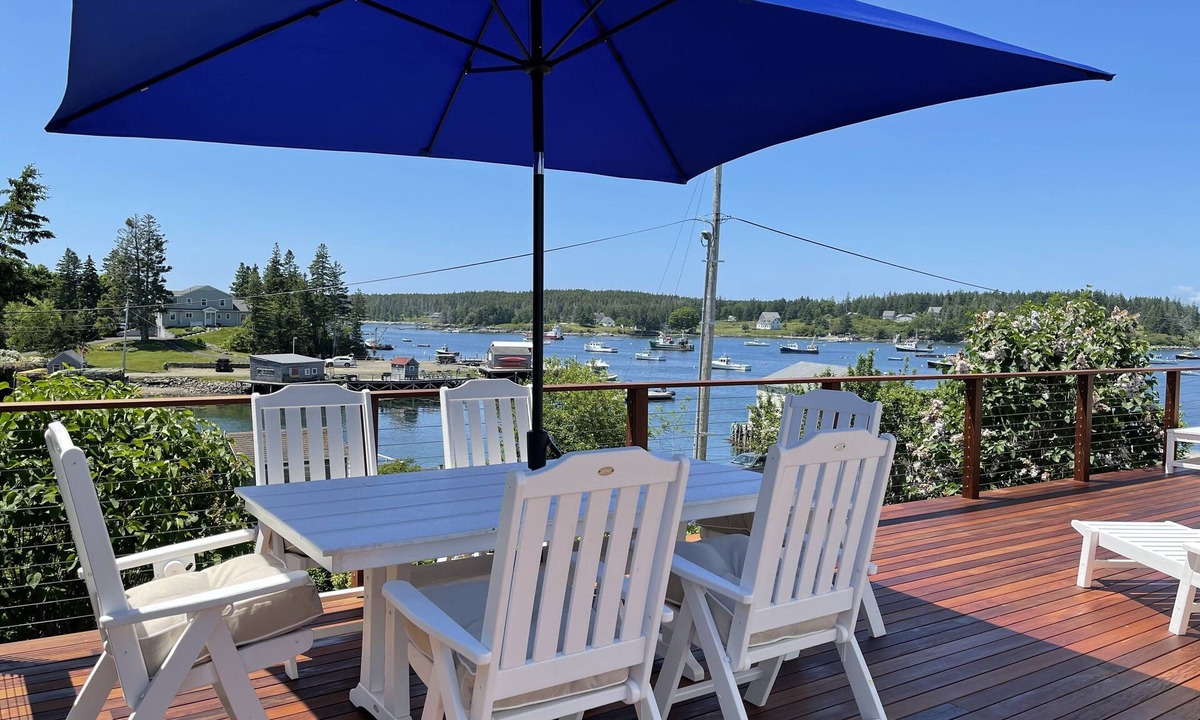 Port Clyde House | Gardenwalk Crest House