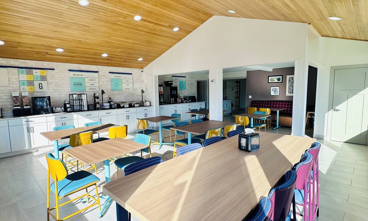 Southgate Triangle Hotel | Garner Hotel Missoula Southwest by IHG