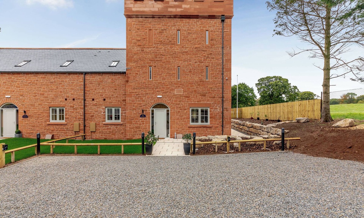 Wing Cottage | Garth House - Peel Castle