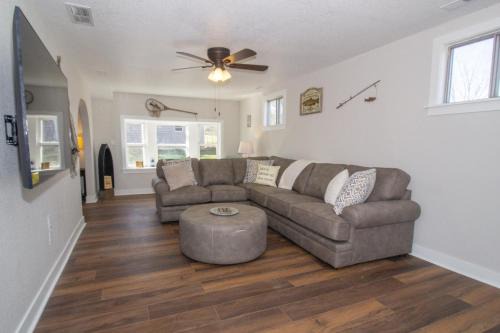 Jerome House | Gasconade Villa