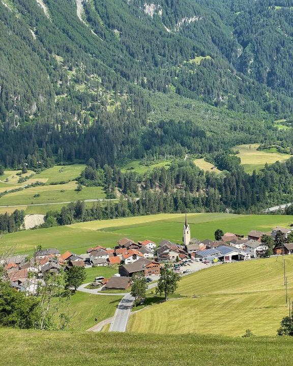 Zillis Bed & Breakfast | Gasthaus Beverin