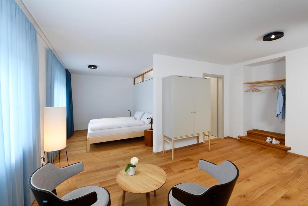 Erschwil Hotel | Gasthof zum weissen Rössli