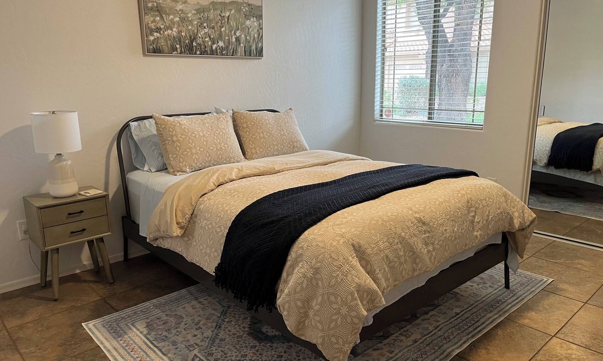Alta Mesa Condo | Gated Community: Split floor plan, Pool, Spa, BBQ