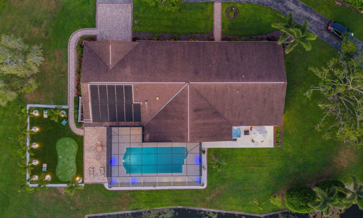 Bradenton House | ⚓Gated, Heated Pool, Hot Tub, Putting Green, Game Room & More!⚓🐕🌅