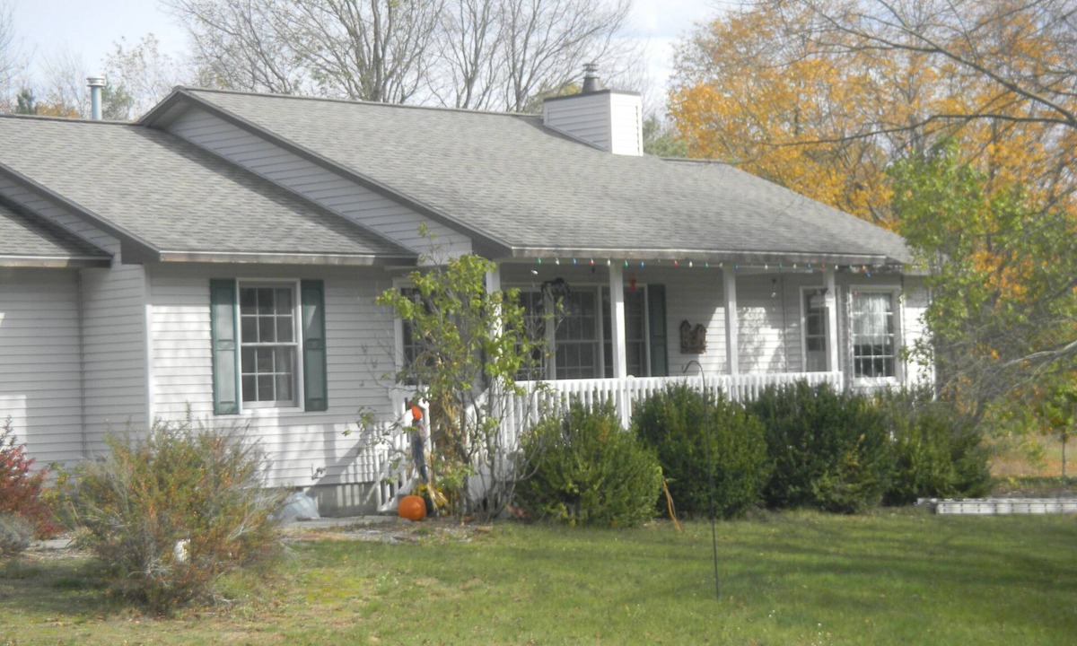 Thompsonville Bed & Breakfast | Gatehouse Lodge one mile from Crystal Mountain SKI Resort