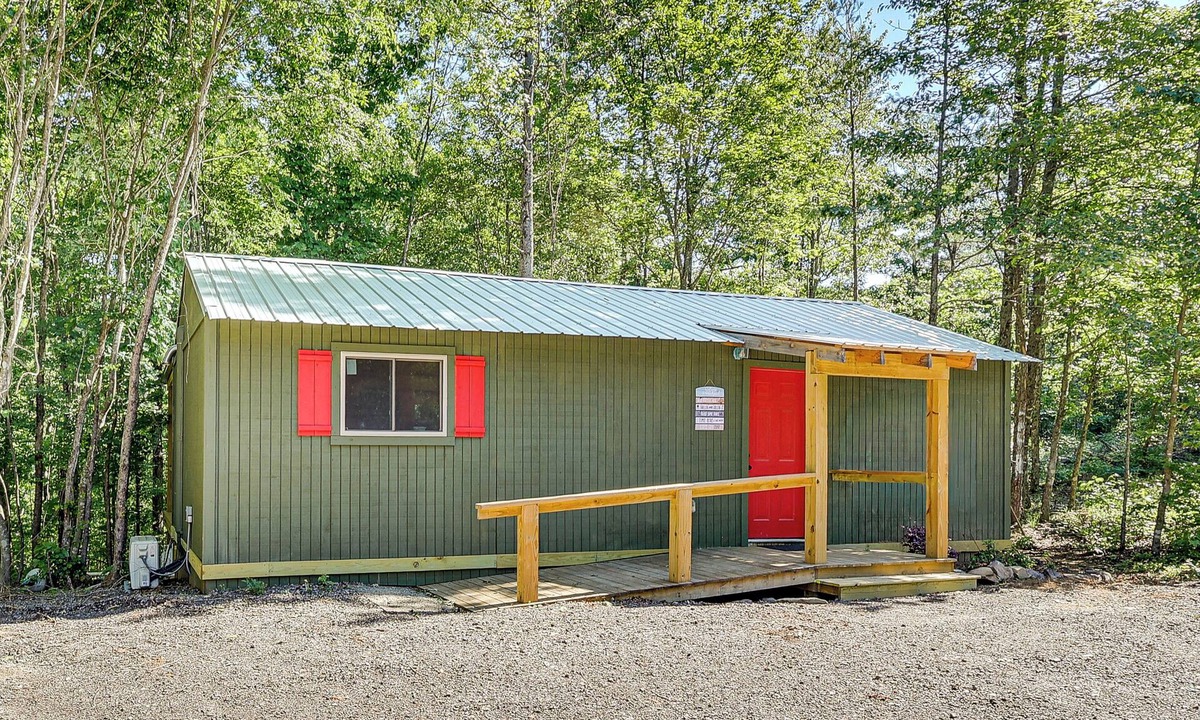 Athens Cabin | Gateway to Ouachita National Forest! Cozy Cabin