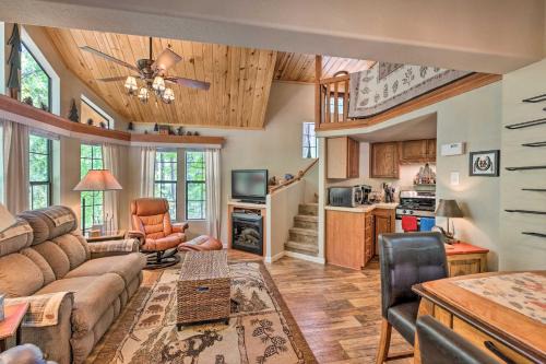 Show Low House | Gateway to Sunrise Resort! Show Low Cabin w/Deck