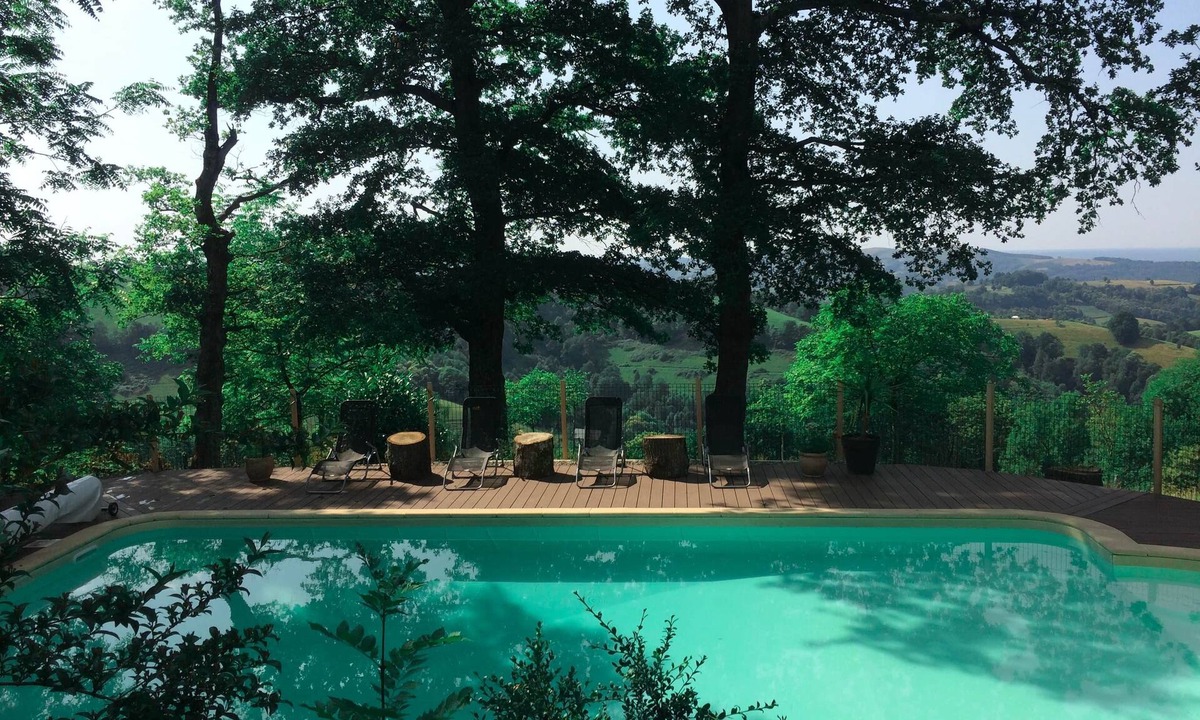 Ossun-ez-Angles House | Gather in the Pyrénées: Pool days and Fire Pit Nights