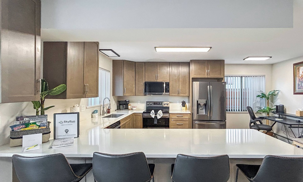 Montrose House | Gather Together w/Workspace, Garage, Pets