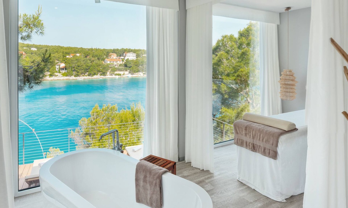 Cove Osibova (Milna) Hotel | Gava Waterman Island Cottages