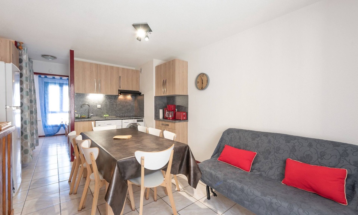 Gavarnie-Gedre Apartment | Gavarnie Apartment – Cozy Duplex with Parking & Ski Locker