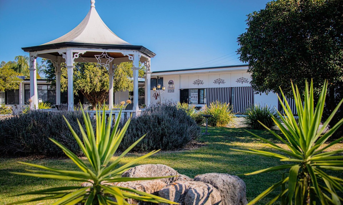 Strathmerton Hotel | Gazebo Motor Inn