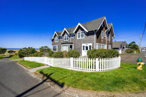 Gearhart House | Gearhart Classic Vacation Rental
