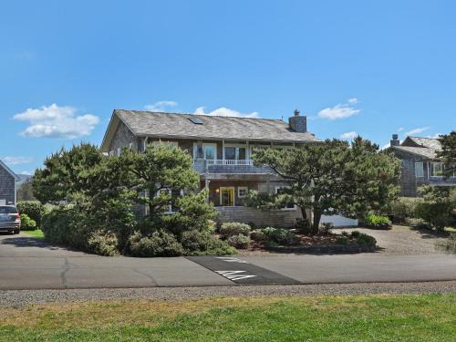 Gearhart House | Gearhart Highlands Hot Tub Golf Dog Friendly